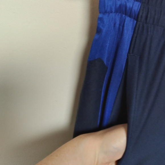 Under Armour Loose Fit Blue Drawstring Waist Athletic Shorts Size Small - Picture 4 of 7